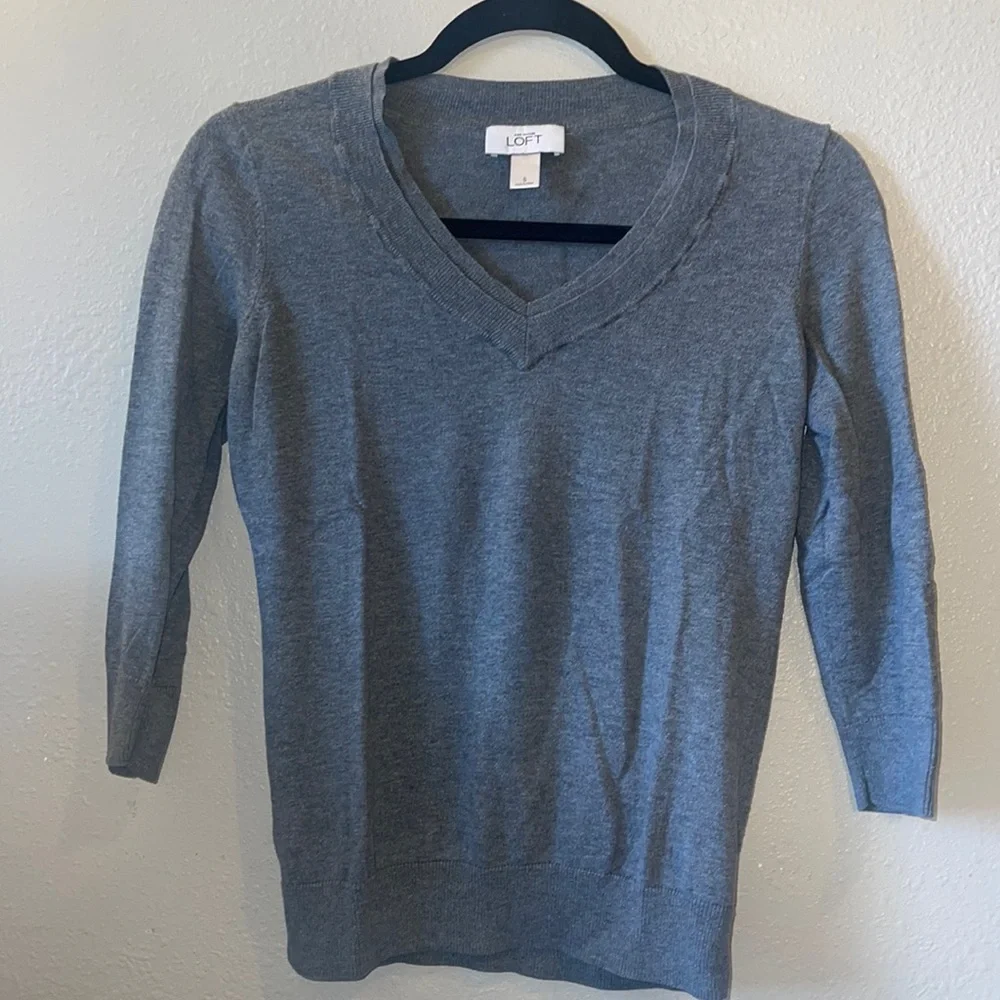 Ann Taylor’s LOFT Sweater top - Picture 1 of 5